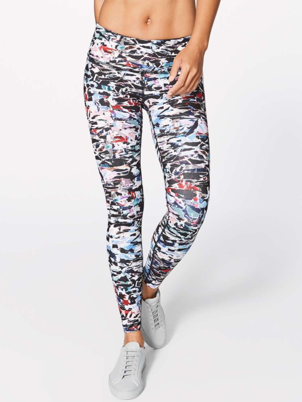 NWOT Lululemon Wunder Under Tight
